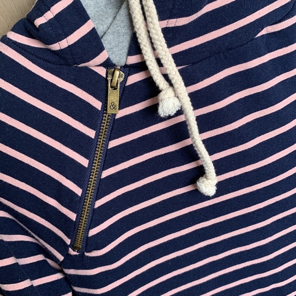 Ampersand Doublehood - Picture 2 of 7